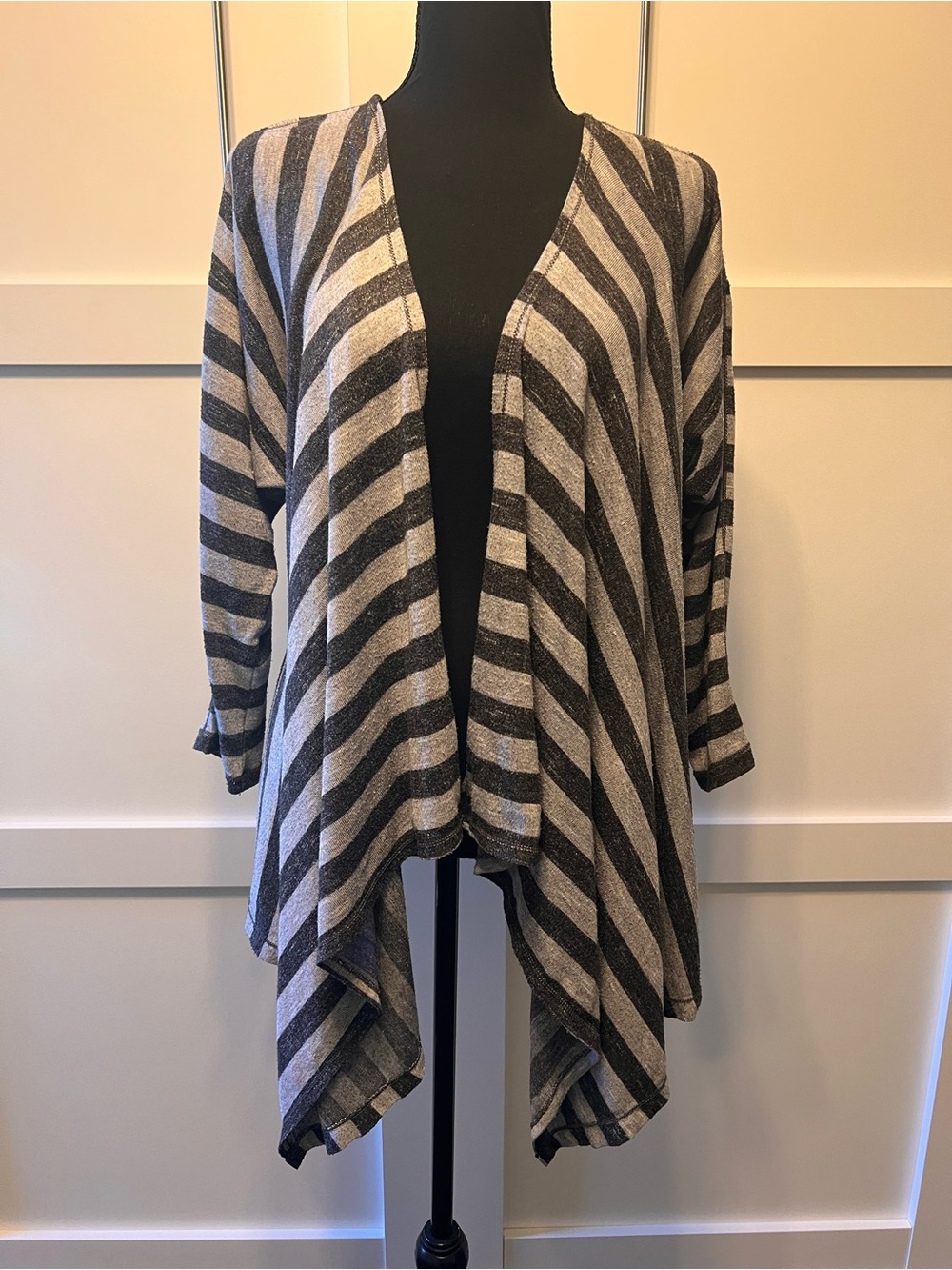 MAX STUDIO Asymmetrical Striped Open Front Cardigan Size S*